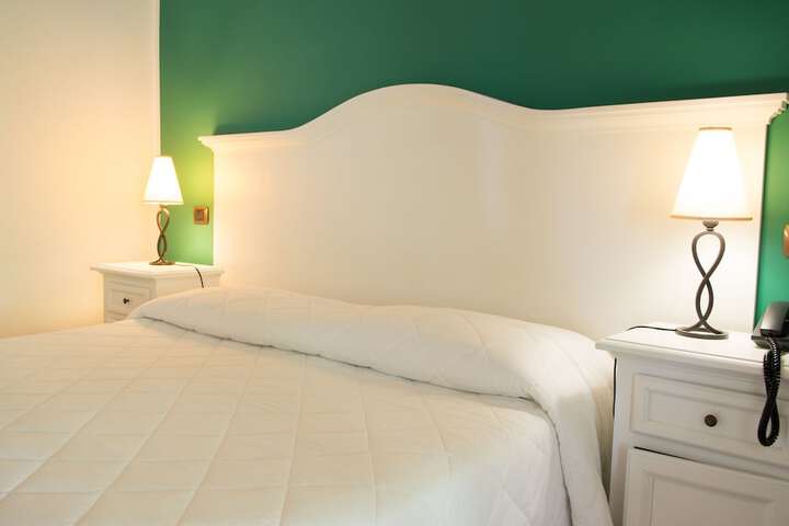 Room 20 of 103