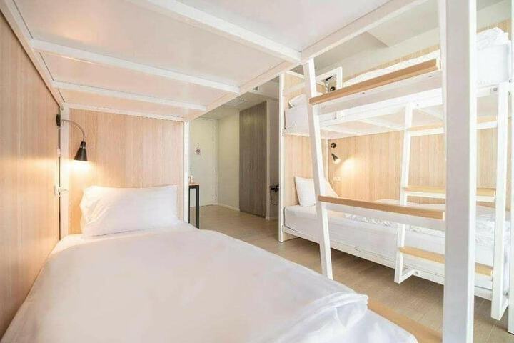 Room 18 of 26