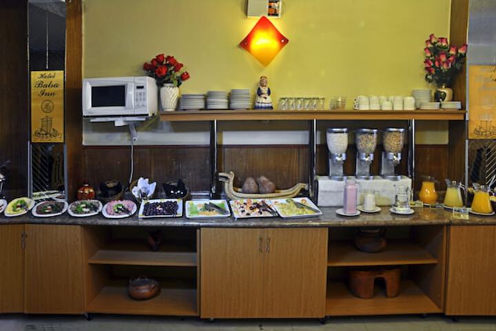 Breakfast/Coffee Service 25 of 42