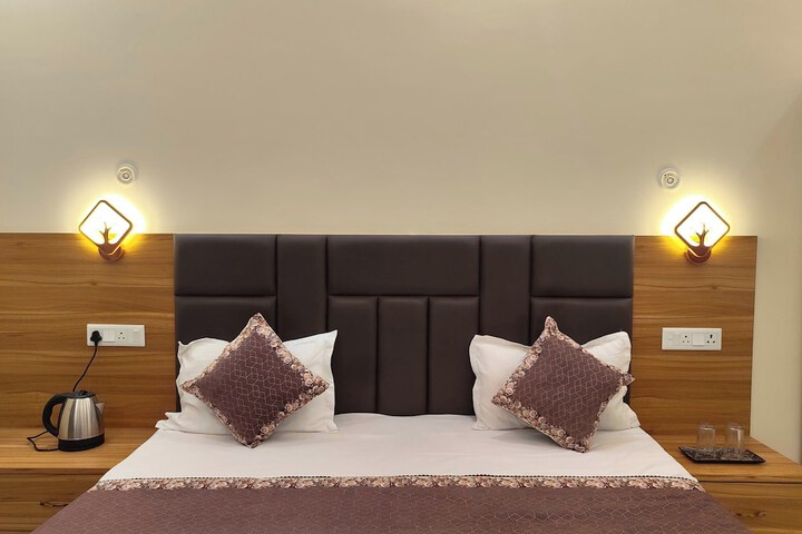 Room 18 of 26