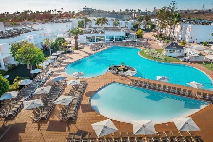 Pools & Facilities