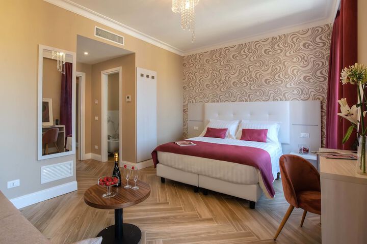 Room 16 of 50