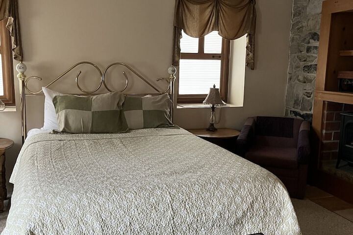 Room 19 of 32