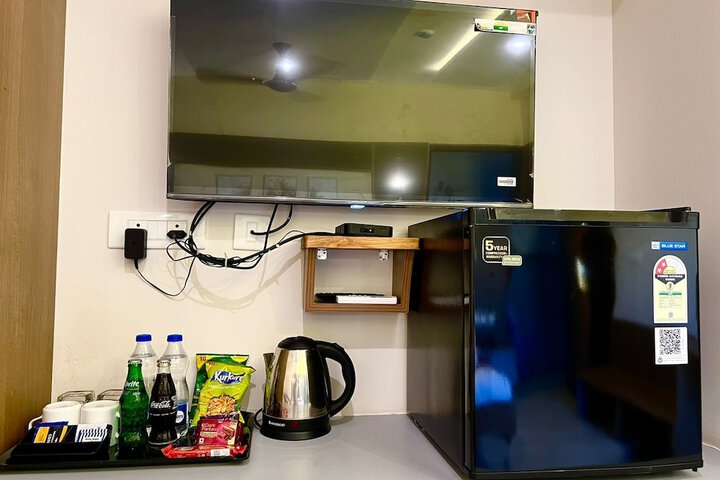 Room 14 of 37