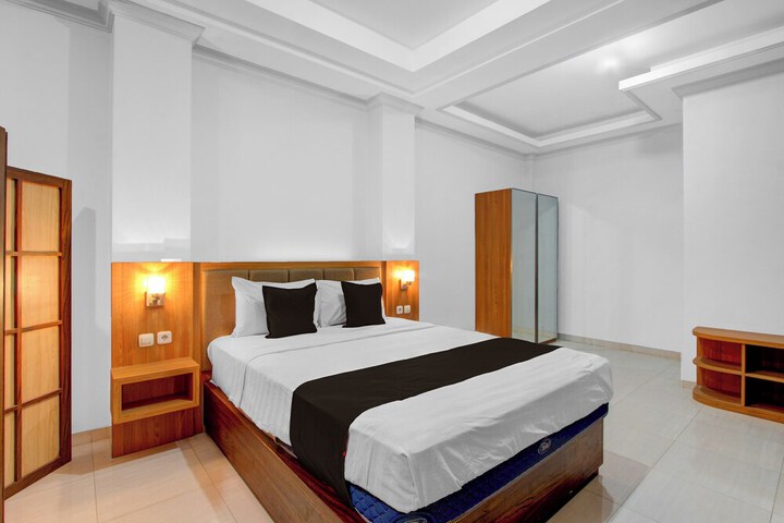 Room 15 of 38