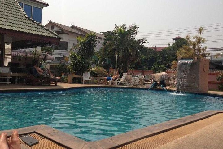 Pool 20 of 25