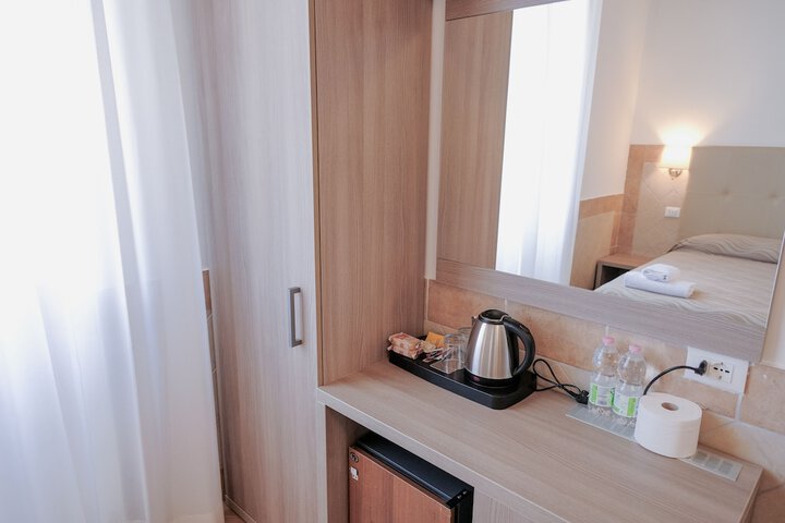 Room 44 of 63