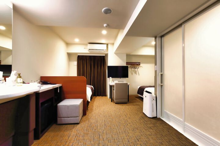 Room 19 of 47