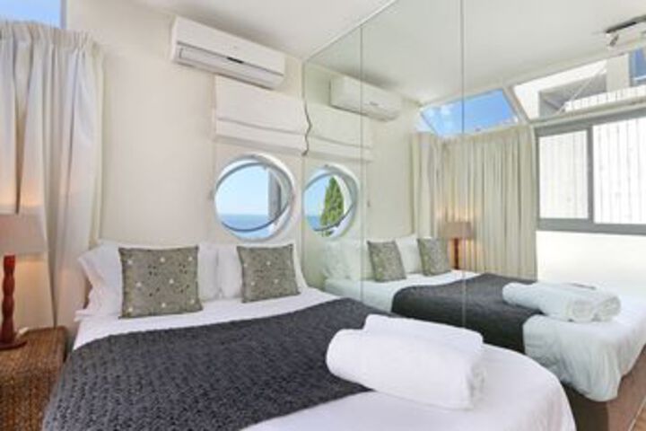 Room 12 of 41