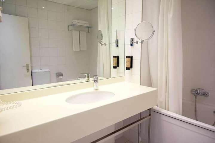 Clean Restrooms