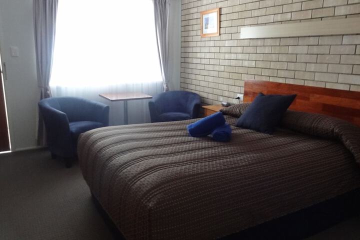 Room 13 of 48
