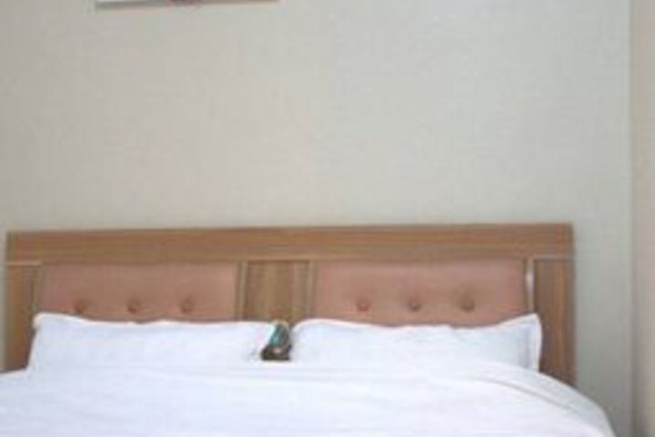 Room 8 of 57
