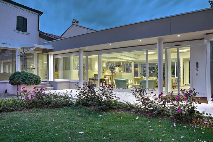 Terrace/Patio 54 of 60