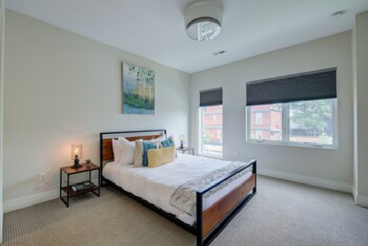 Room 90 of 98
