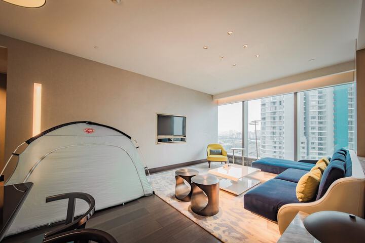 Room 21 of 168