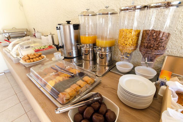 Breakfast/Coffee Service 31 of 54