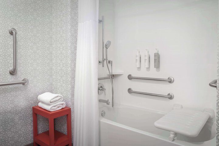 Room 28 of 55