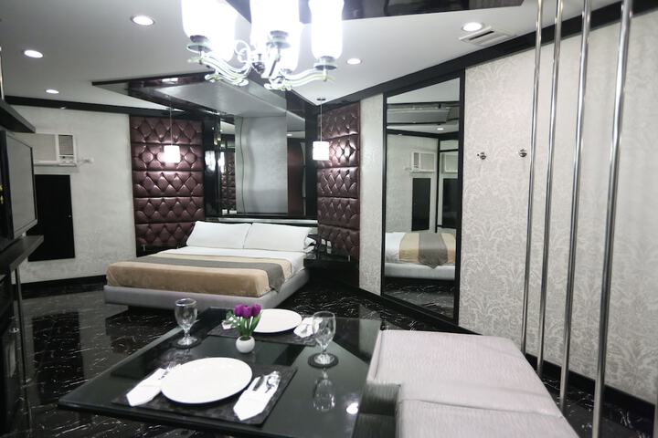 Room 19 of 24