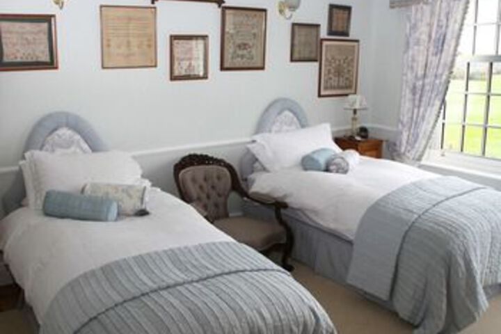 Room 3 of 20