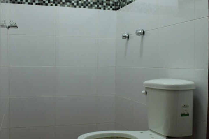 Room 35 of 47