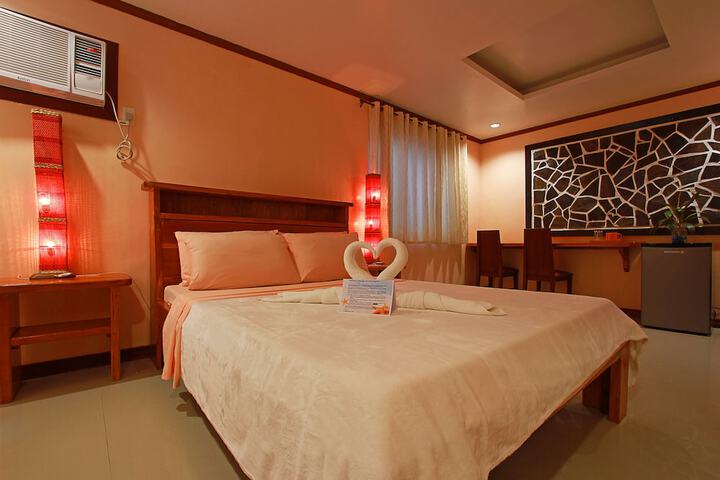 Room 14 of 42