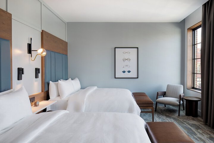 Room 17 of 43