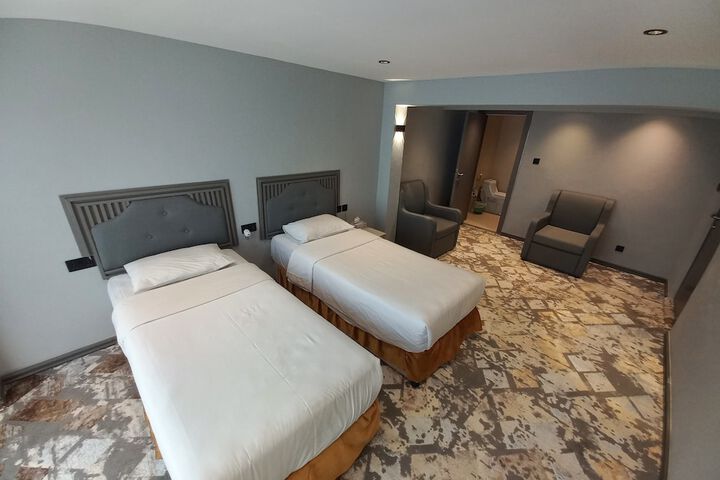 Room 31 of 50