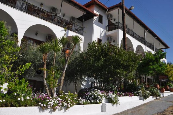 Hotel 42 of 58