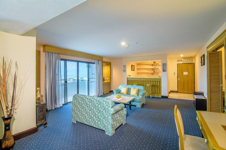 Room 27 of 115