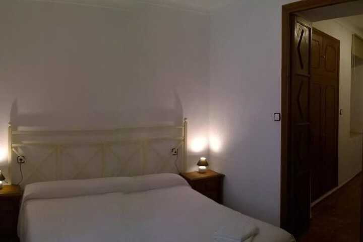 Room 4 of 62