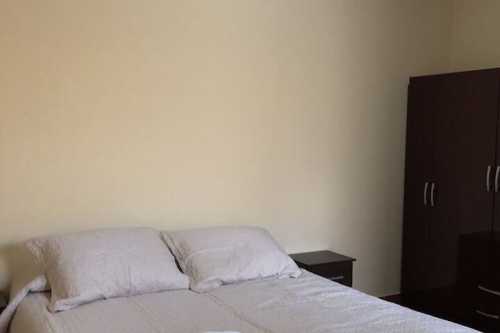 Room 17 of 32