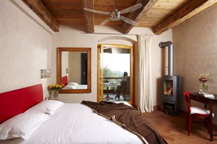 Room 12 of 26