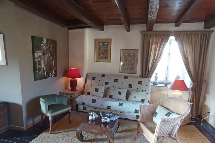 Room 11 of 20