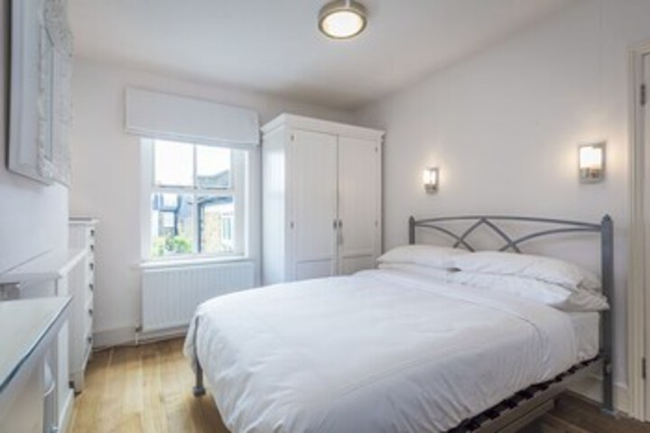 Room 15 of 21