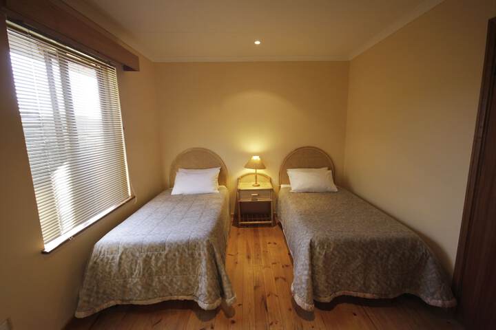 Room 6 of 89