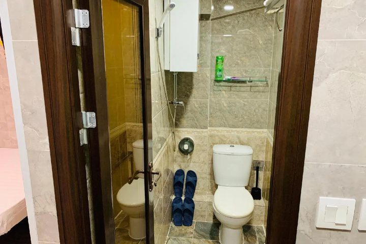 Room 5 of 5