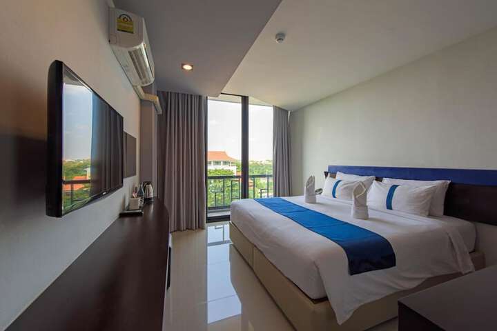 Room 15 of 46