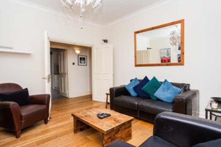 Room 15 of 27