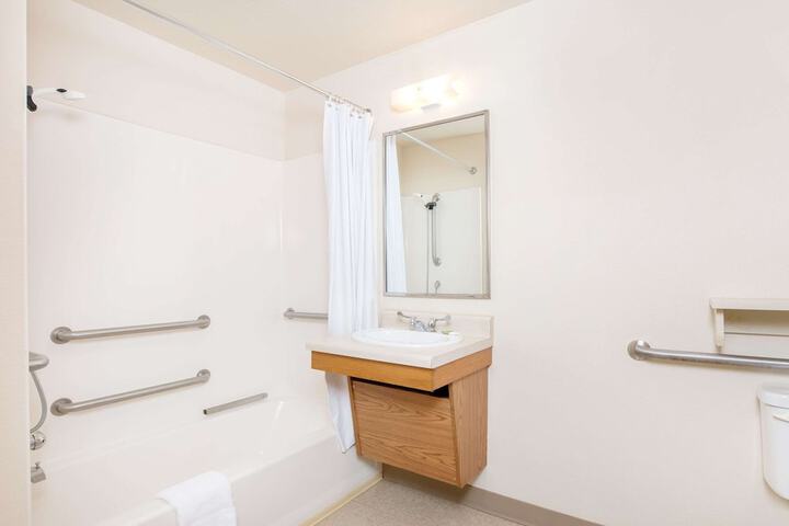 Double Bed (5 of 7)