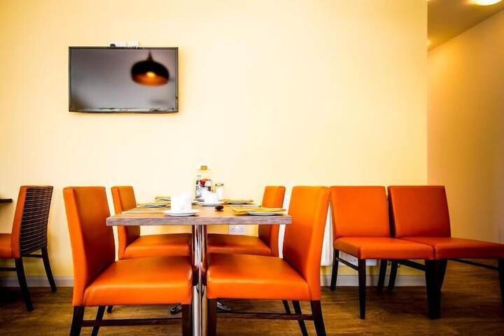 Dining 47 of 64
