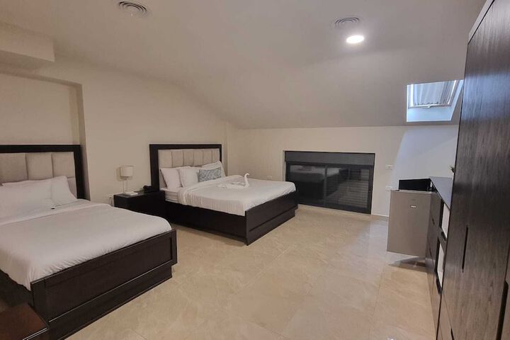 Room 111 of 243