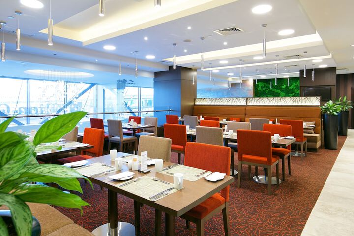 Dining 60 of 92