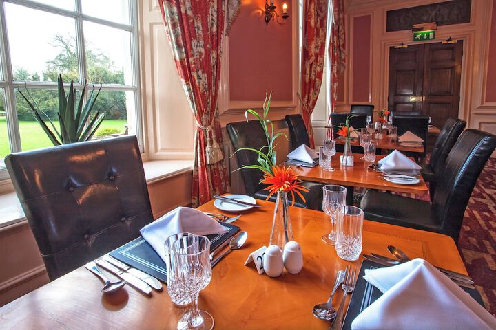 Dining 66 of 141