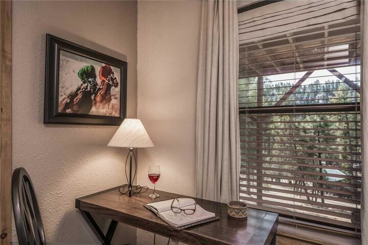 Upper Canyon Lodge Four bedroom Holiday Home in Ruidoso, NM