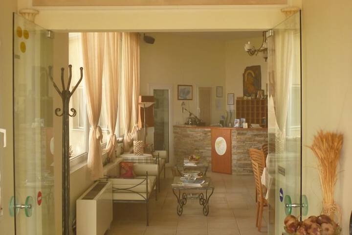 HOTEL DIONI