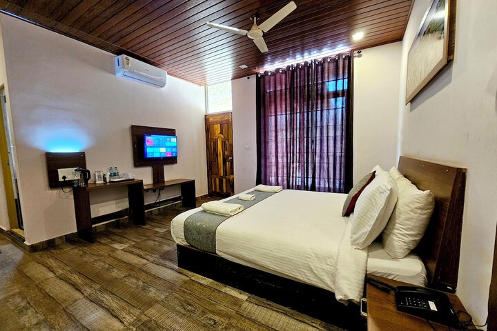 Room 10 of 35