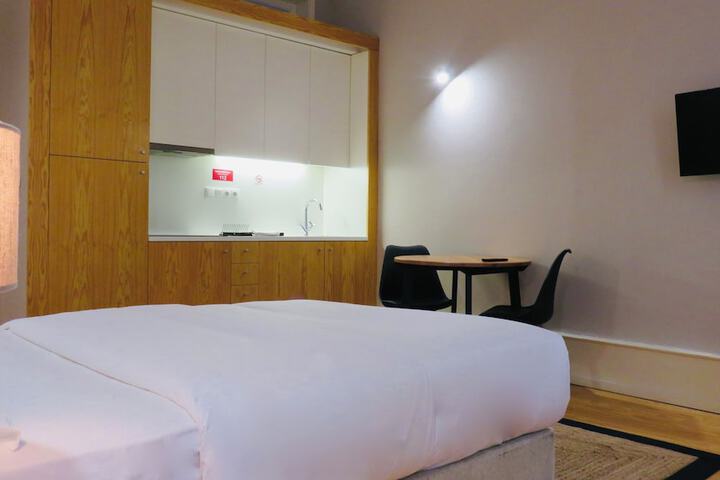 Room 6 of 72