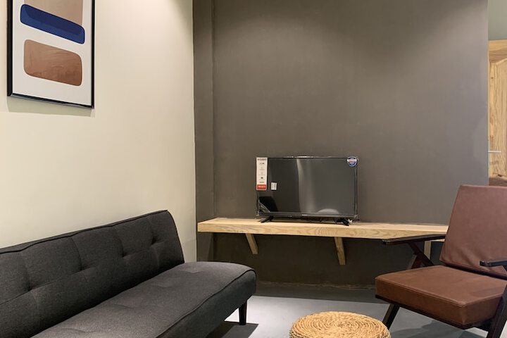 Room 14 of 42