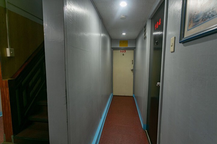 Ballroom/Hall 31 of 35