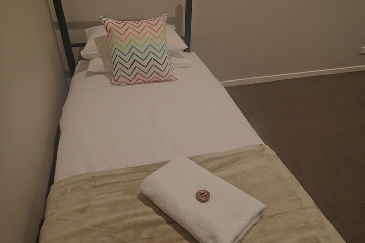 Room 11 of 220